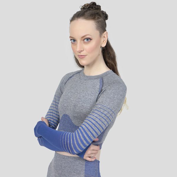The Chic and Trendy Women’s Crop Top - Image 2