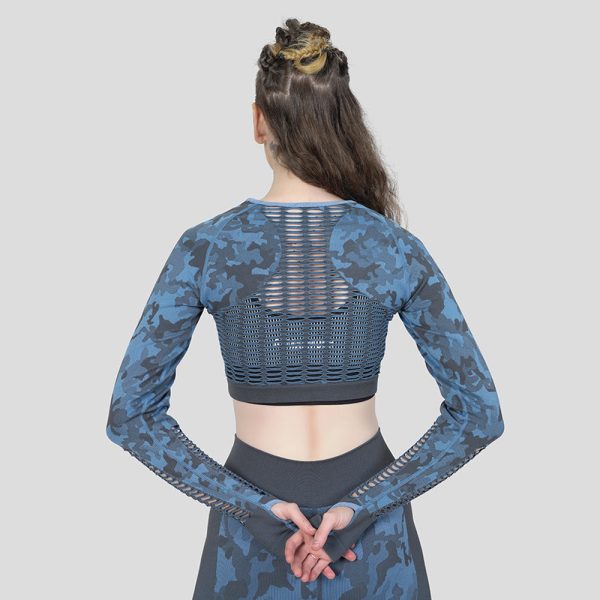 Versatile Ways to Style Women’s Crop Top - Image 3
